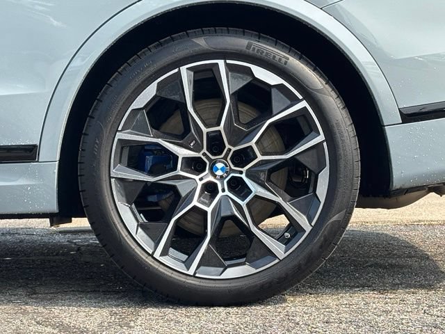 Used 2026 BMW X7 M60i AWD/4WD image 4