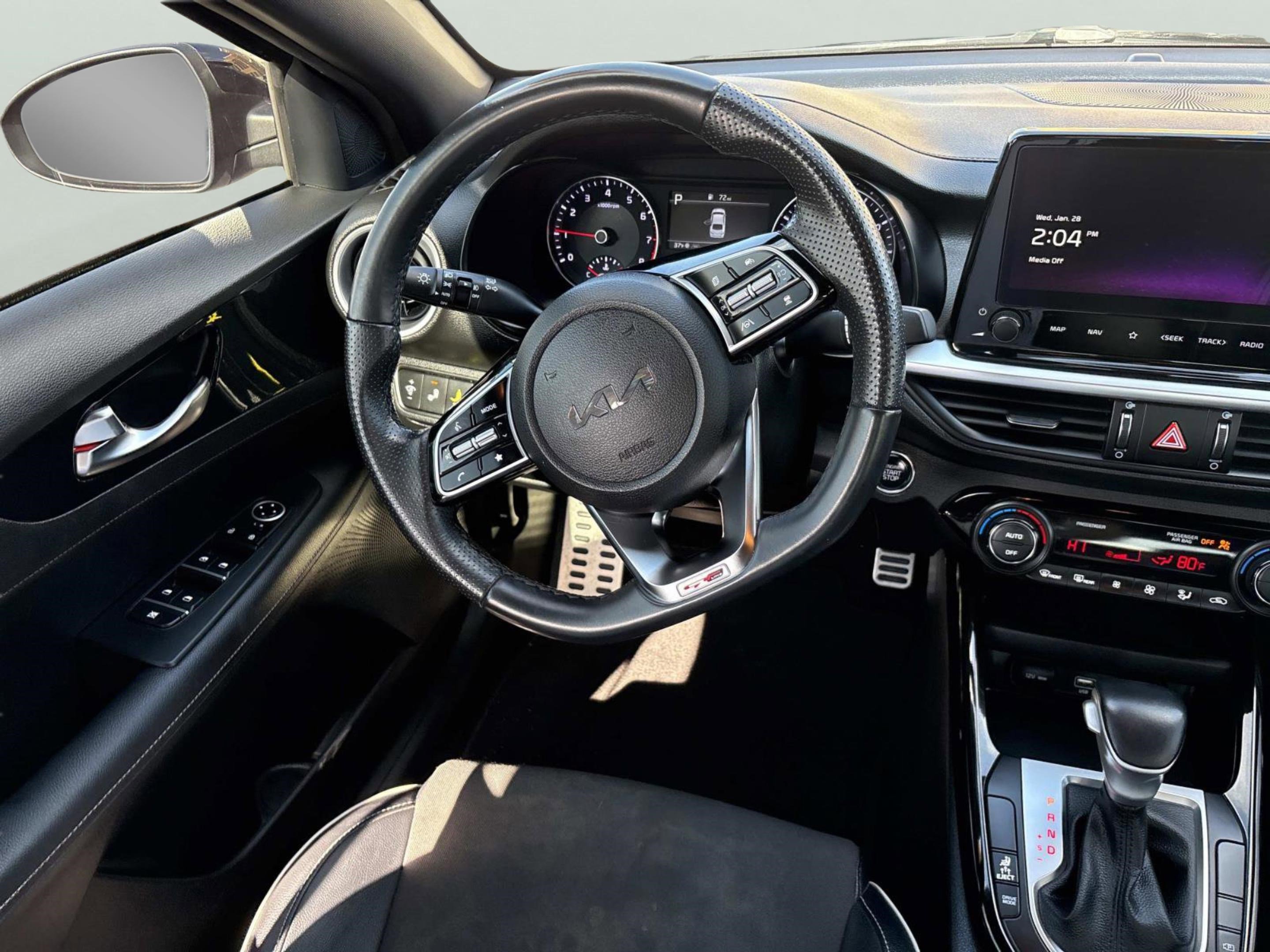 Used 2023 Kia Forte GT-Line w/ GT-Line Technology Package image 12