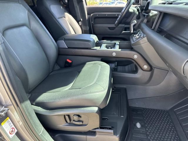 Used 2023 Land Rover Defender 110 X-Dynamic SE image 11