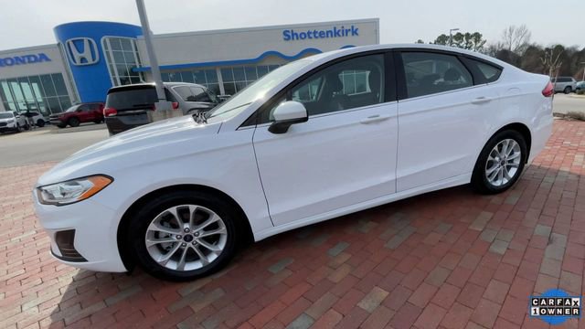 Used 2020 Ford Fusion SE image 6