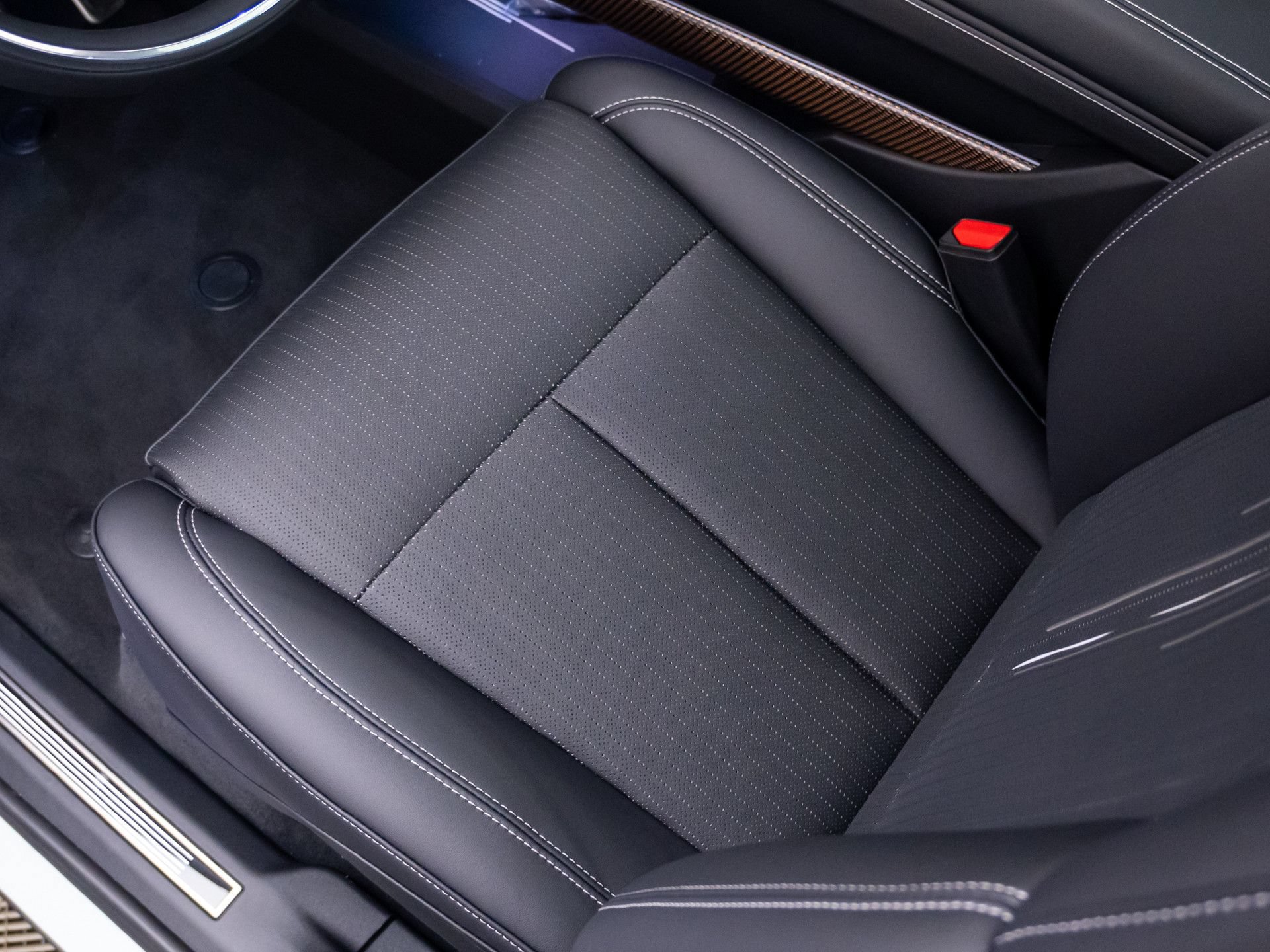 New 2027 Cadillac Vistiq Sport AWD/4WD image 14