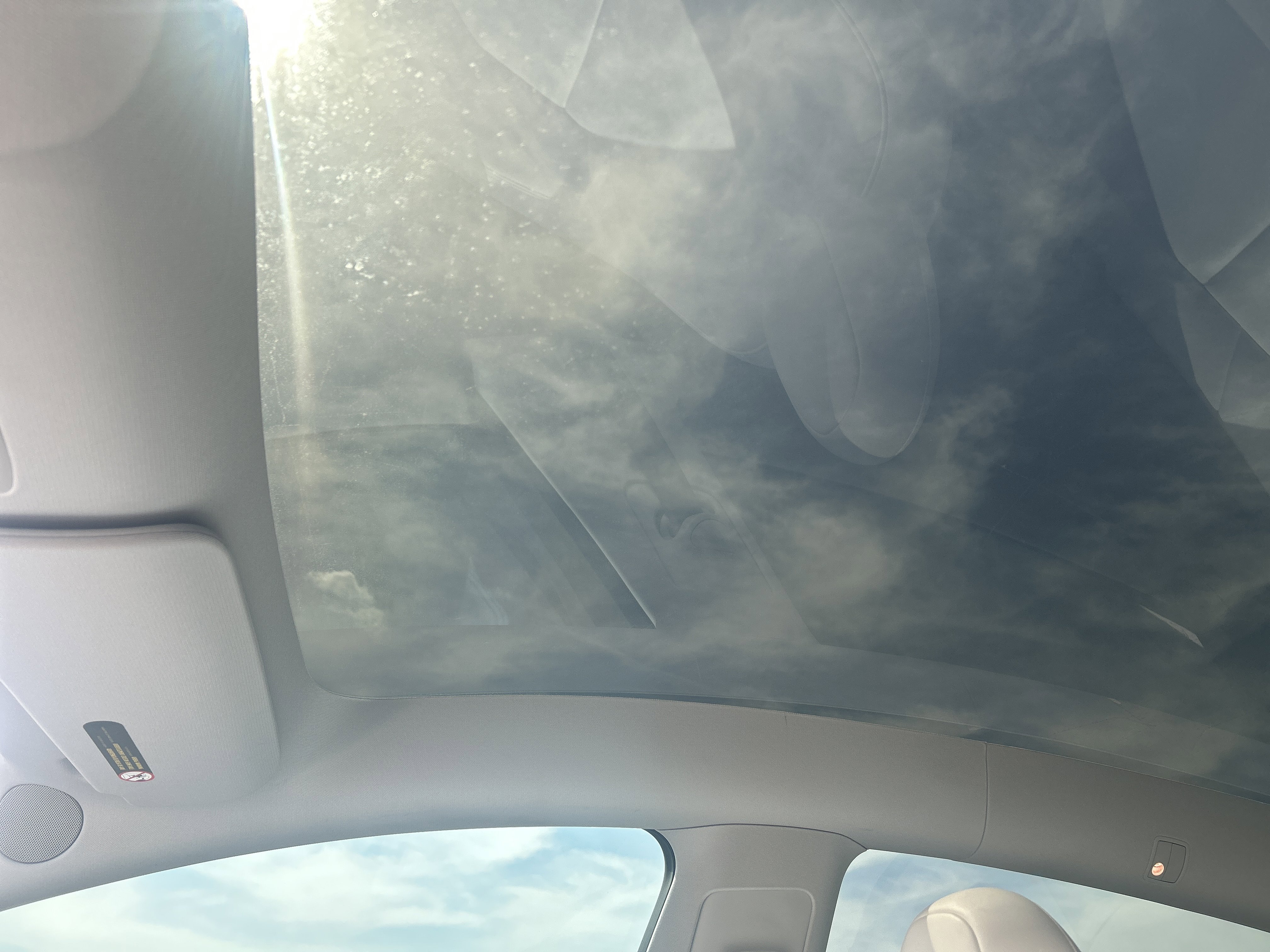 Used 2024 Tesla Model Y Long Range AWD/4WD image 11