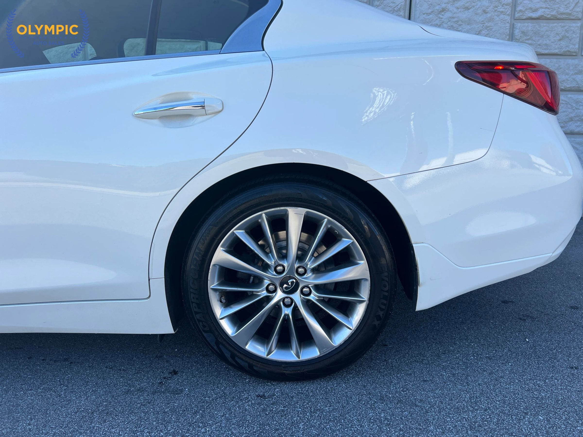 Used 2019 INFINITI Q50 Luxe image 10