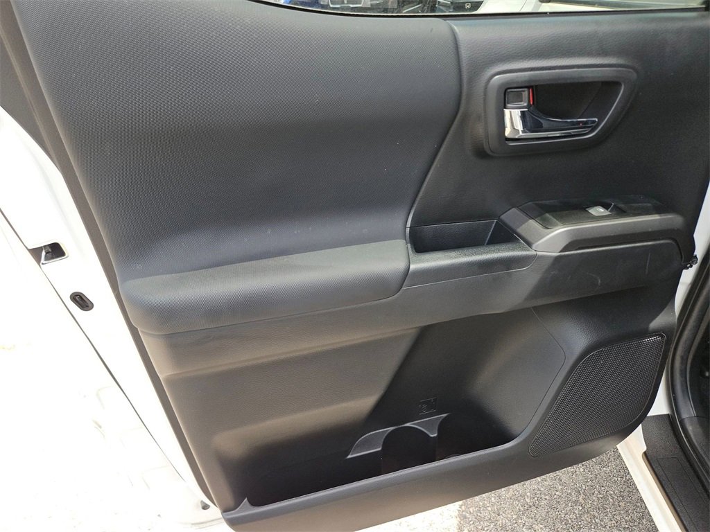 Used 2023 Toyota Tacoma TRD Off-Road image 12