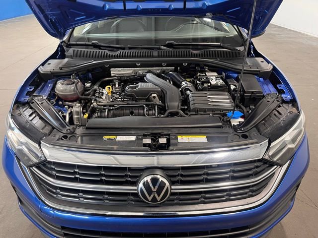 Used 2024 Volkswagen Jetta SE image 9