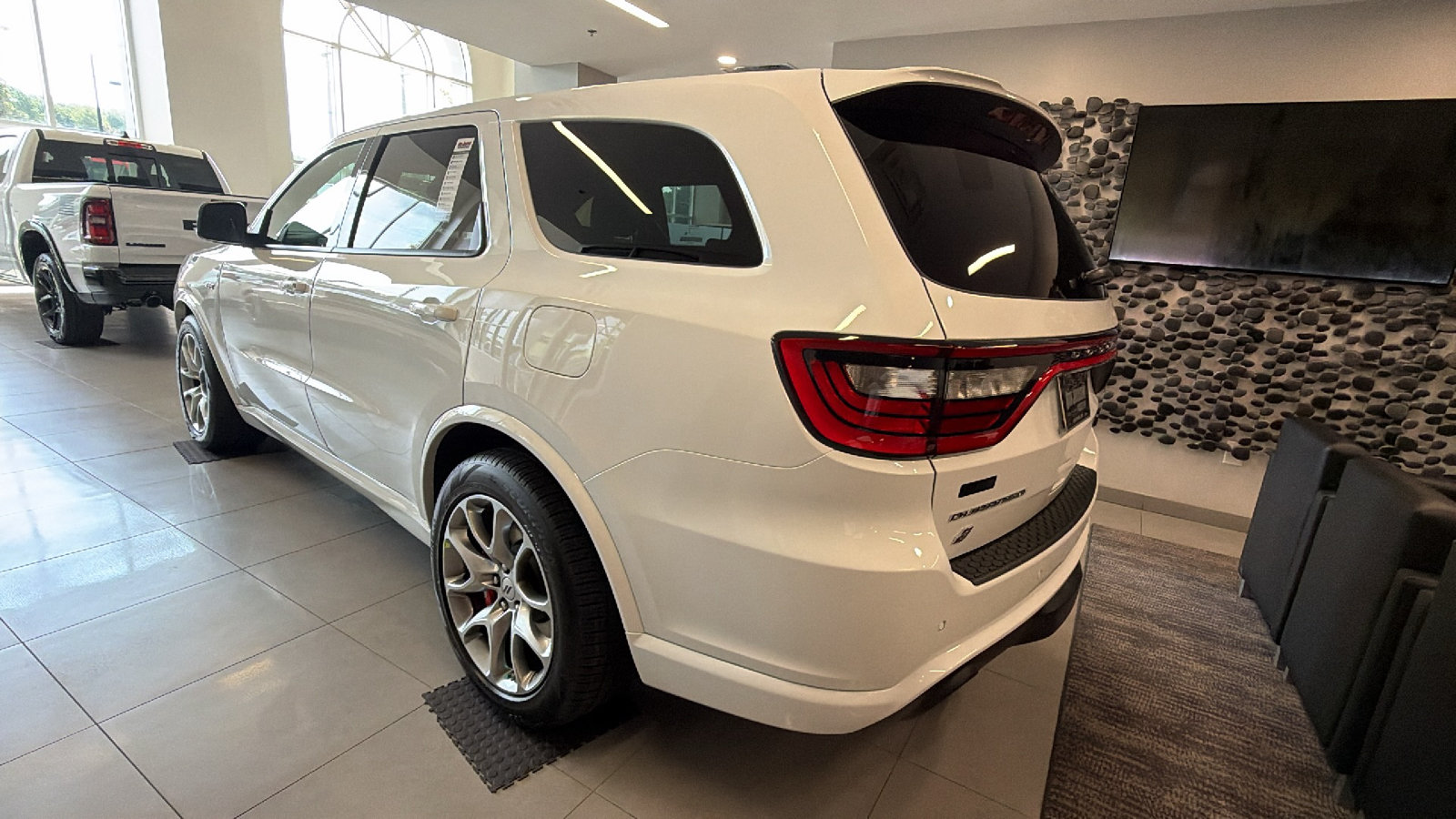 New 2026 Dodge Durango R/T w/ Trailer Tow Group IV AWD/4WD image 10