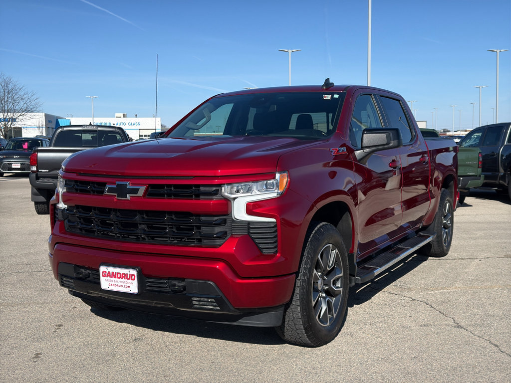 Used 2023 Chevrolet Silverado 1500 RST image 2