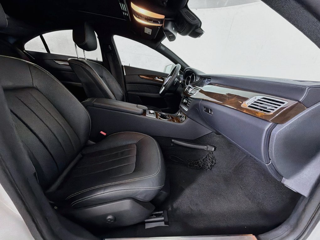 Used 2013 Mercedes-Benz CLS 550 image 29