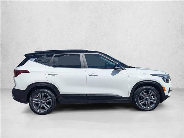 Used 2023 Kia Seltos S w/ Navigation Package image 4