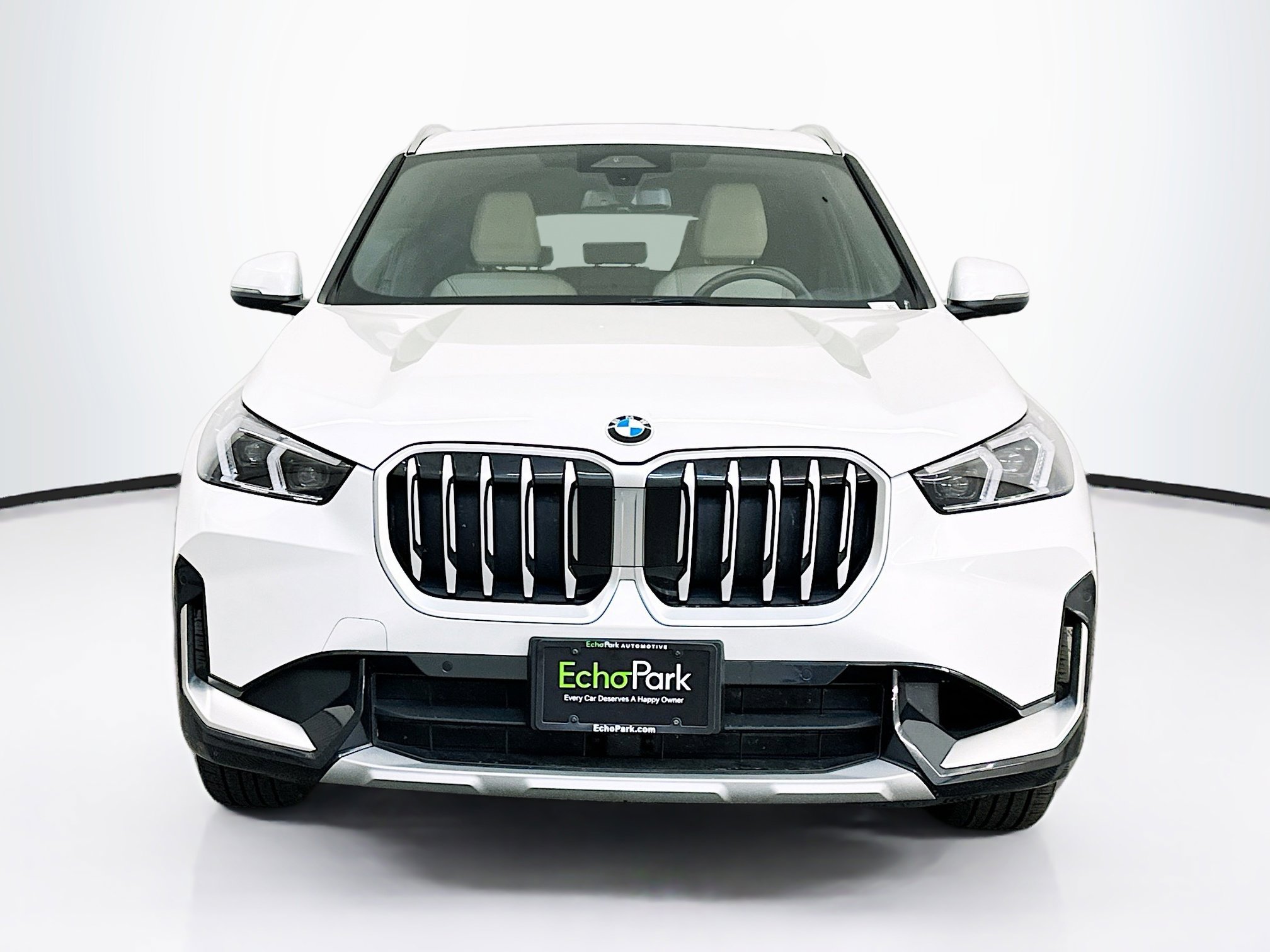 Used 2025 BMW X1 xDrive28i w/ Convenience Package AWD/4WD image 2