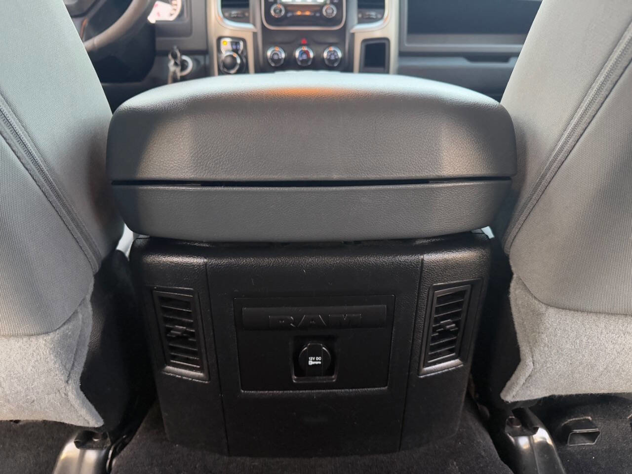 Used 2015 RAM 1500 Express AWD/4WD image 29