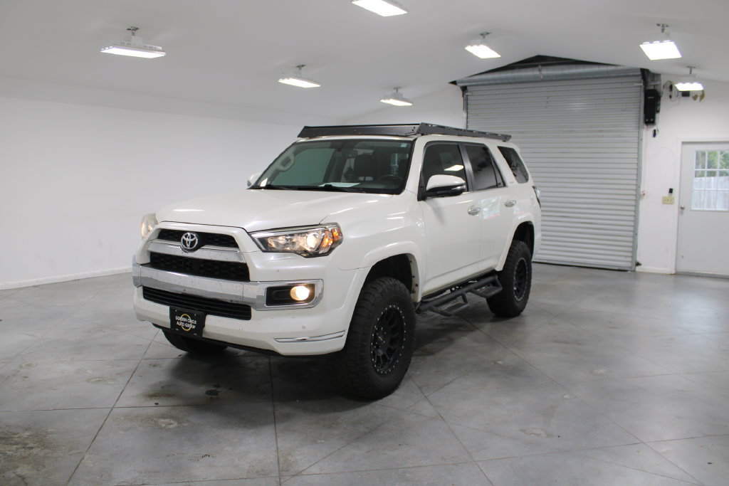 Used 2016 Toyota 4Runner Limited AWD/4WD image 3