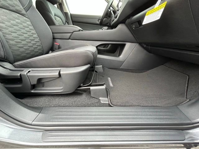 New 2026 Nissan Pathfinder SV image 29