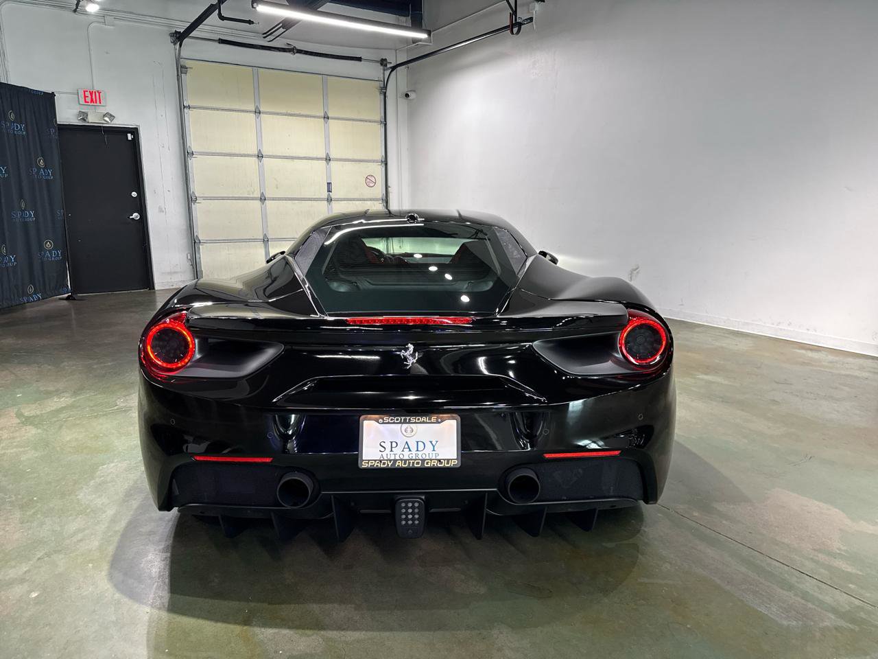 Used 2016 Ferrari 488 GTB image 7