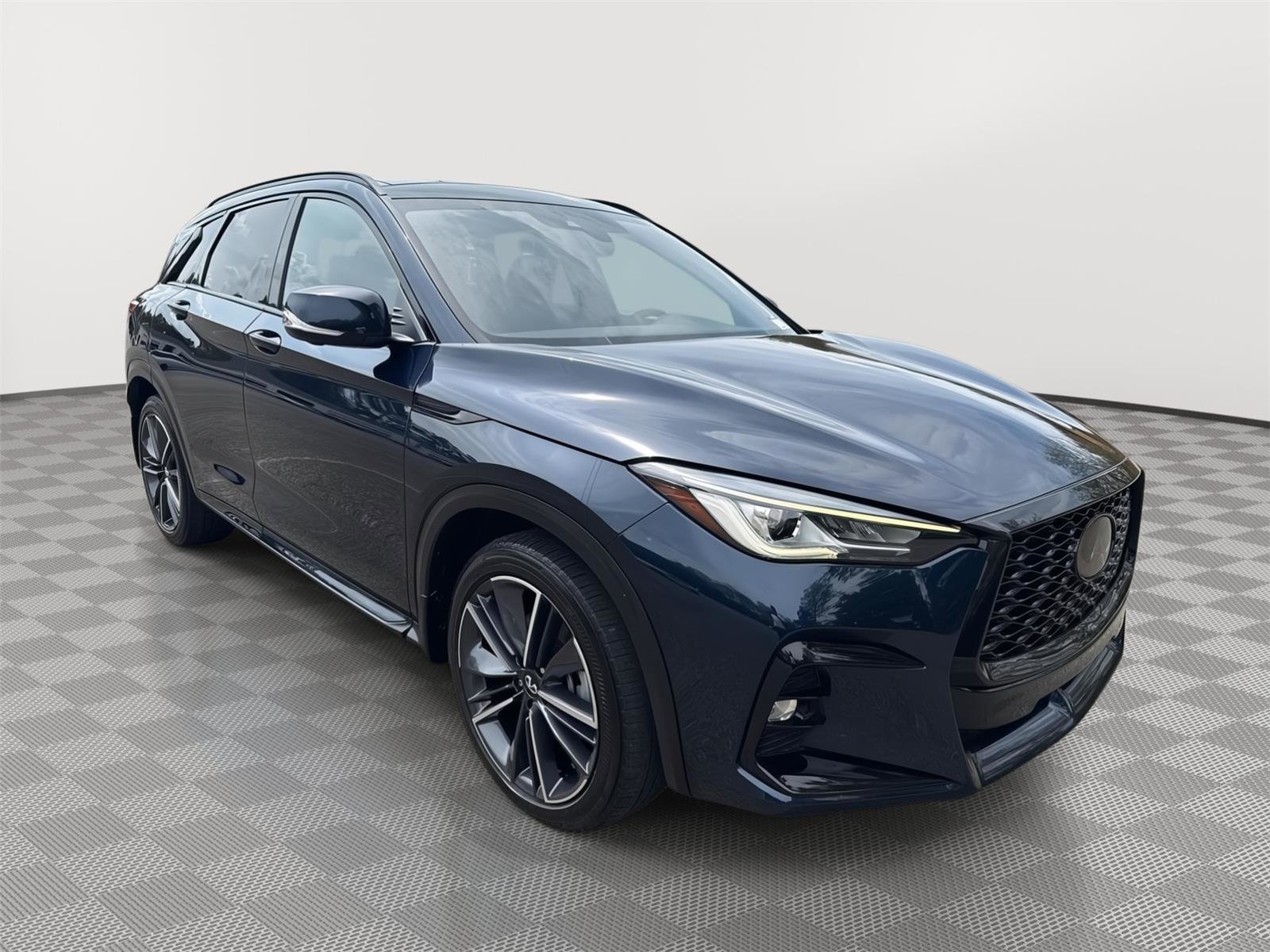 Used 2023 INFINITI QX50 Sport FWD image 4