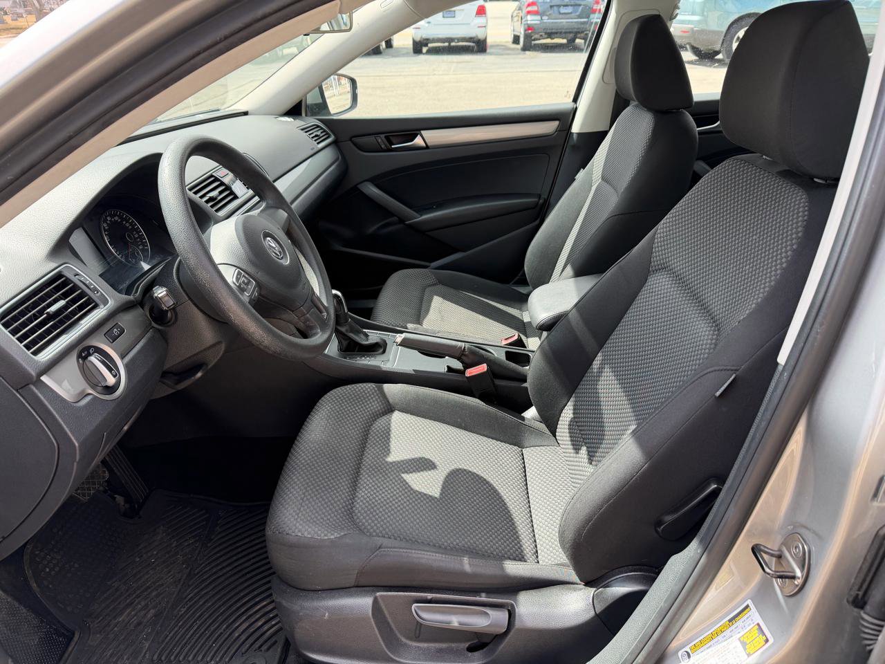 Used 2013 Volkswagen Passat 2.5 S FWD image 11