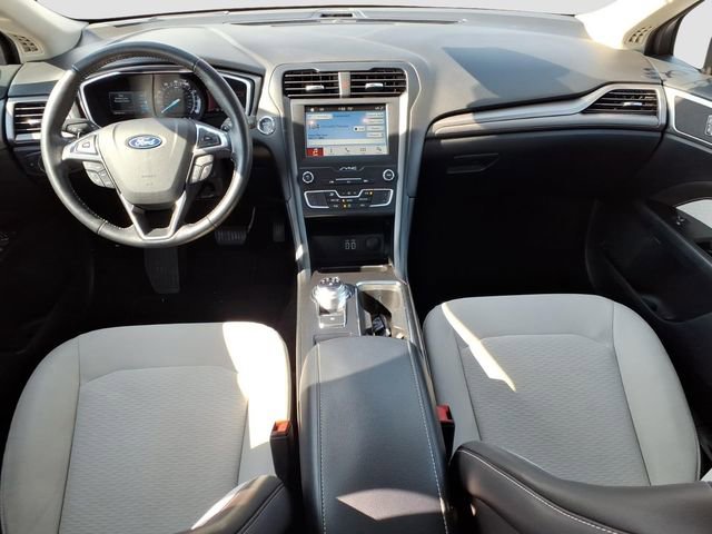 Used 2019 Ford Fusion SE w/ Equipment Group 151A image 9