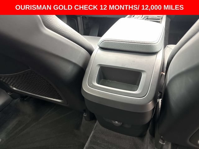 Used 2021 Volvo XC60 T5 Momentum w/ Premium Package FWD image 14