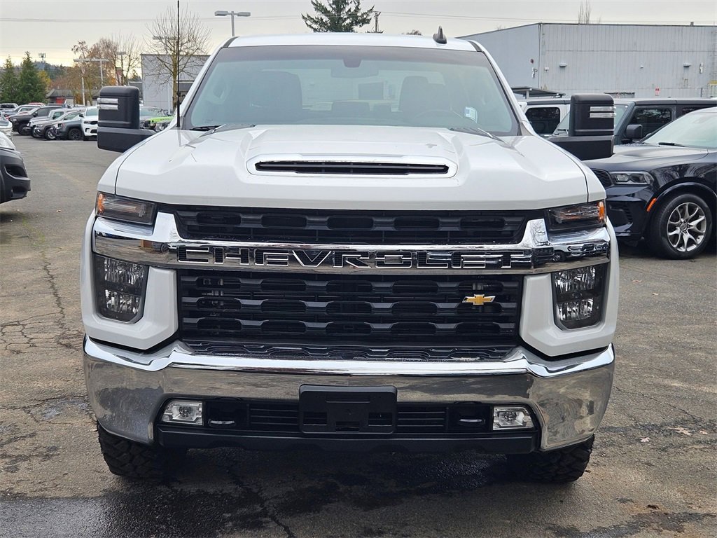 Used 2022 Chevrolet Silverado 3500 LT image 2