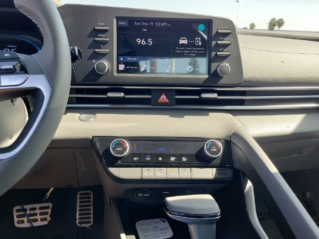 New 2026 Hyundai Elantra Sport FWD image 15