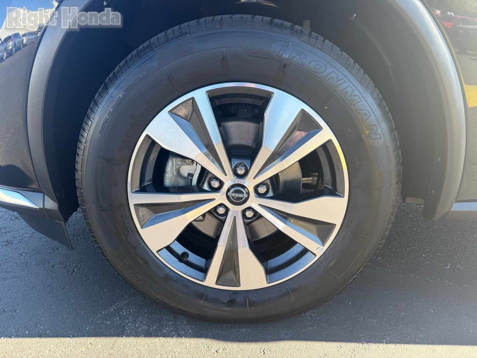 Used 2023 Nissan Murano SV image 10