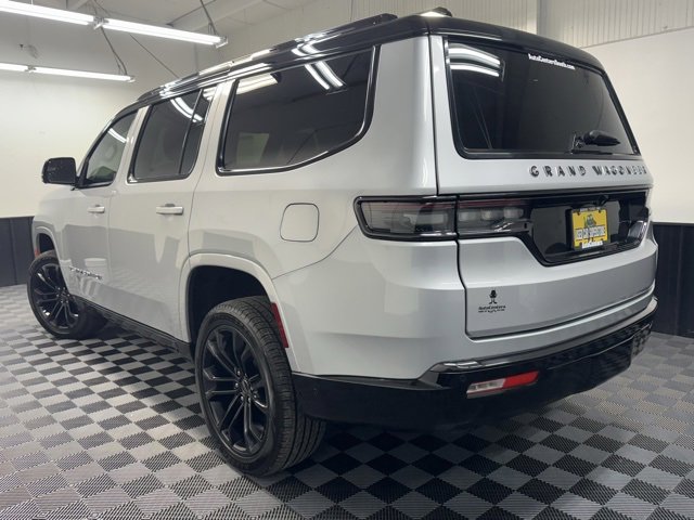 Used 2024 Jeep Grand Wagoneer Series III w/ Rear-Seat Entertainment Group image 4