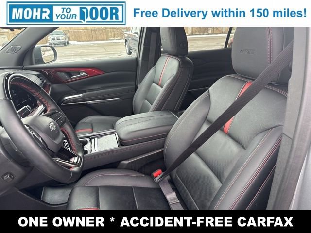 Used 2025 Chevrolet Traverse RS image 22