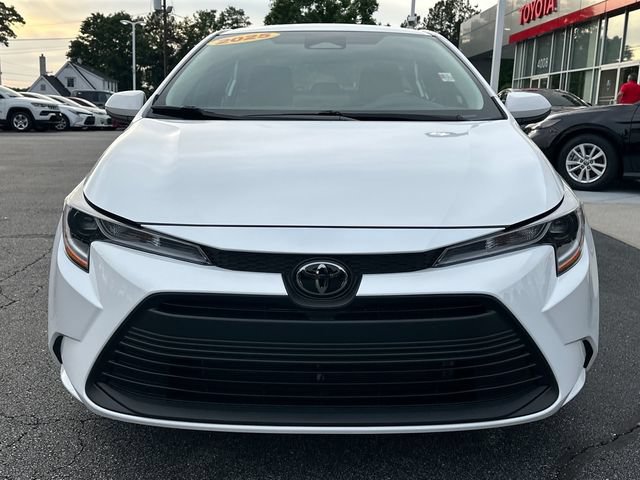 Used 2025 Toyota Corolla LE FWD image 8