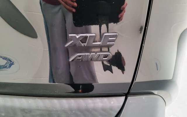 Used 2020 Toyota RAV4 XLE w/ Convenience Package image 43