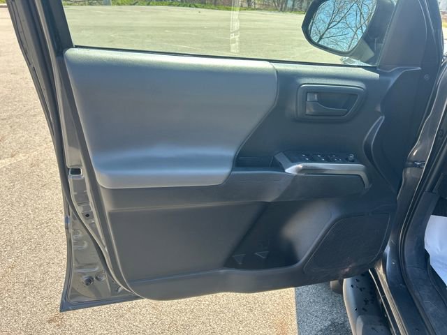 Used 2019 Toyota Tacoma SR5 image 10