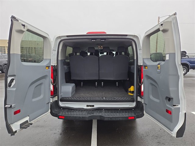 Used 2015 Ford Transit 350 XLT image 26