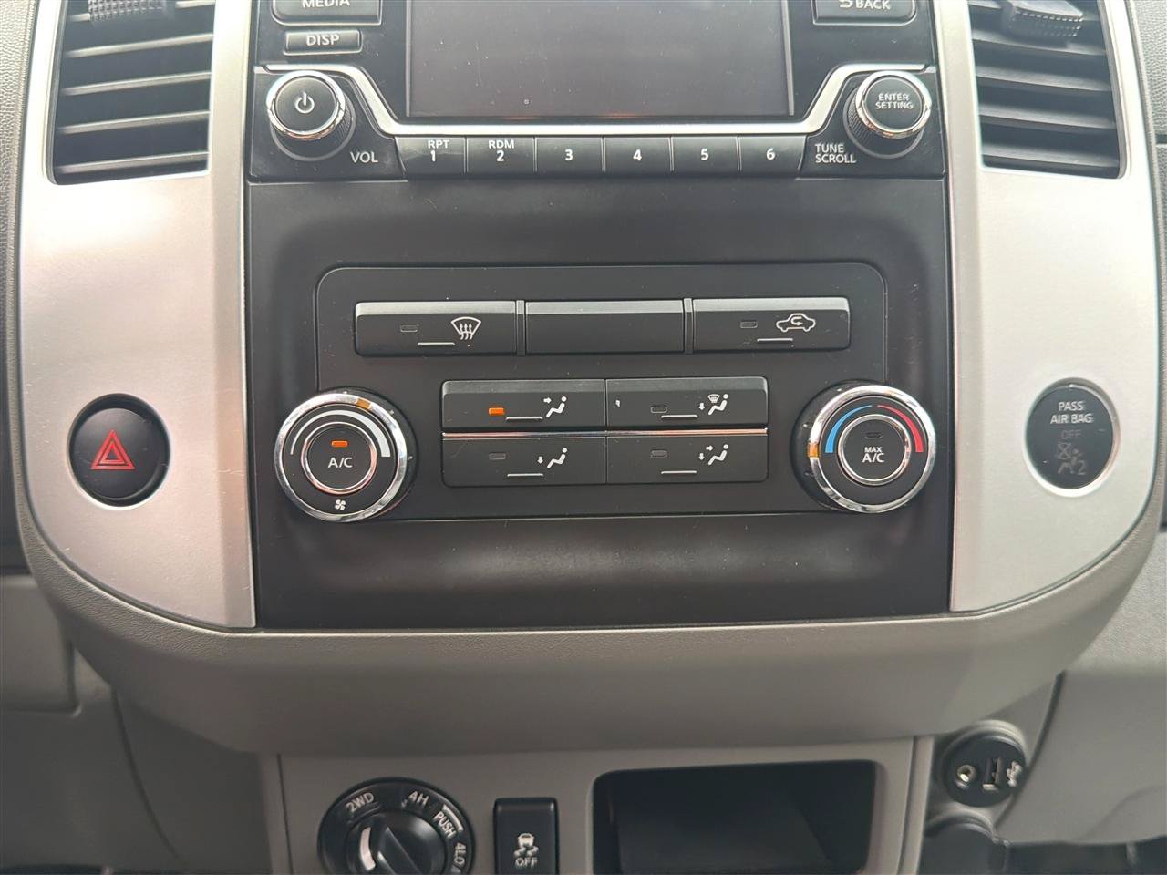 Used 2018 Nissan Frontier SV AWD/4WD image 24