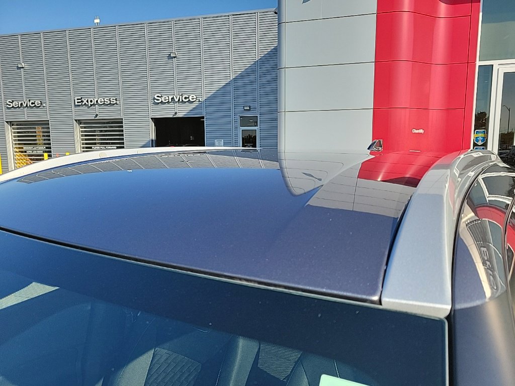 Used 2023 Nissan Kicks SV FWD image 8