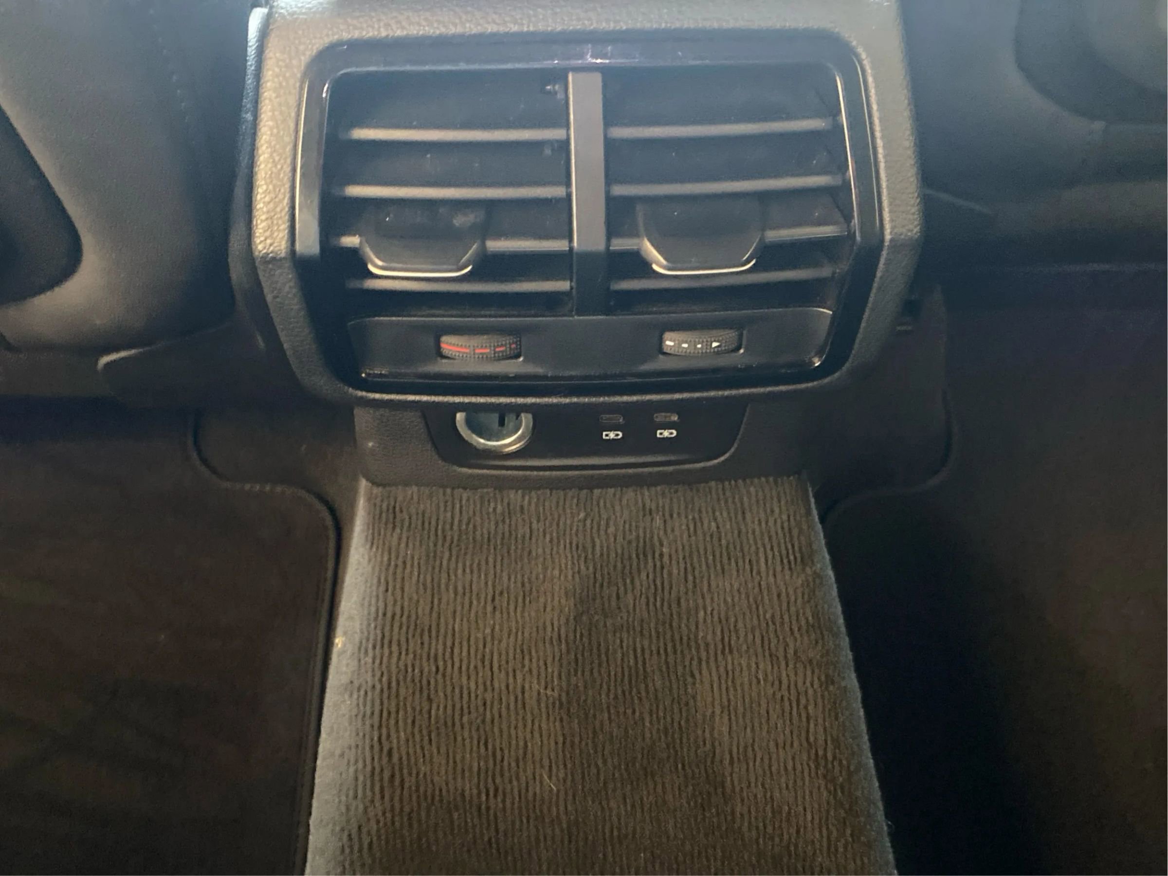 Used 2022 Audi Q3 2.0T Premium w/ Convenience Package image 26