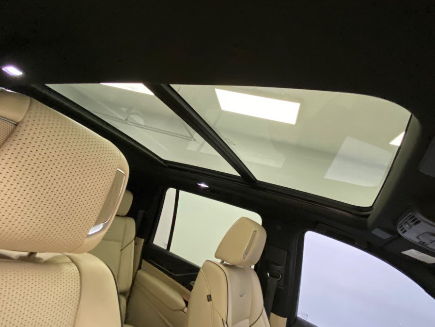 Used 2021 Cadillac Escalade ESV Premium Luxury AWD/4WD image 24