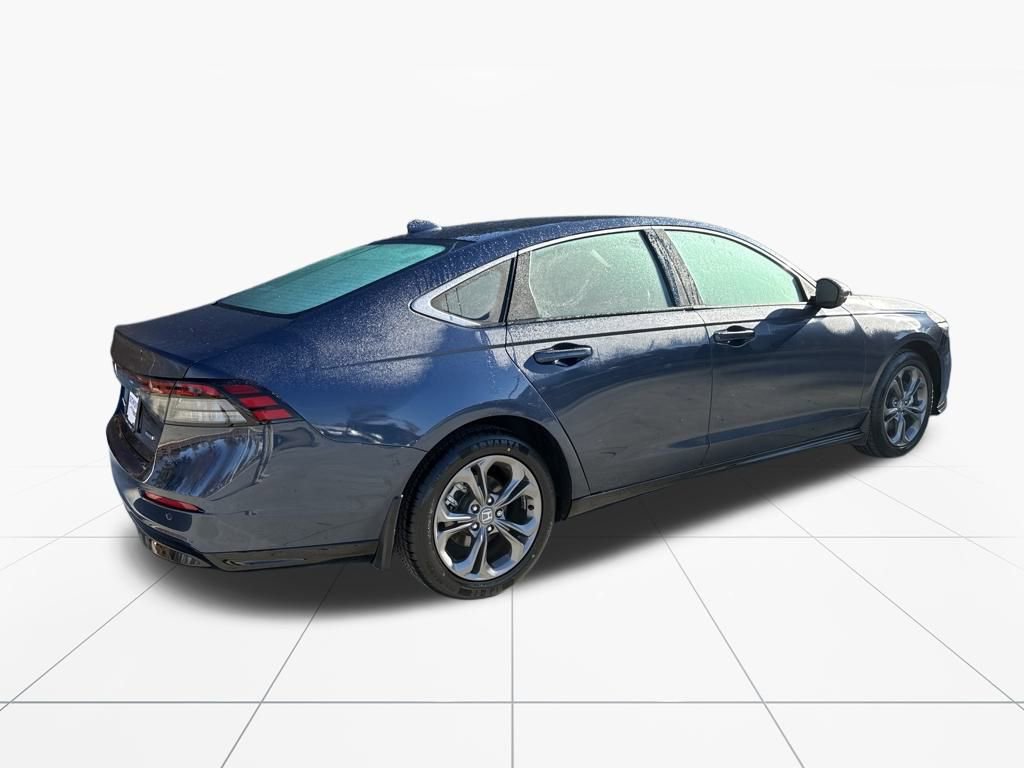 Used 2023 Honda Accord EX-L image 9