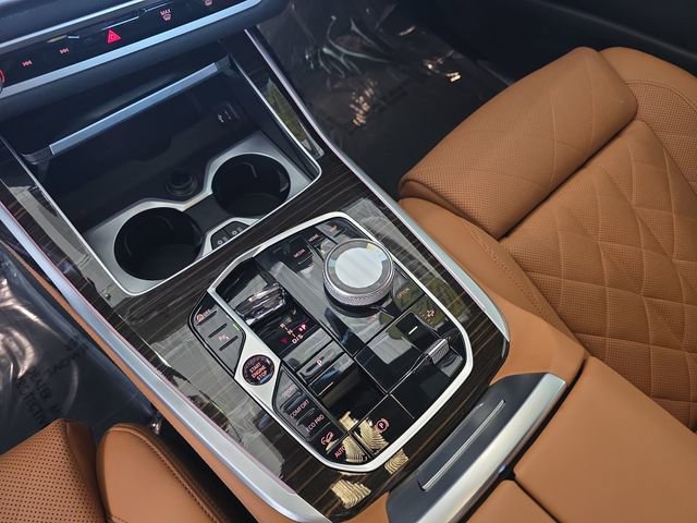 Used 2024 BMW X7 xDrive40i w/ Executive Package image 26