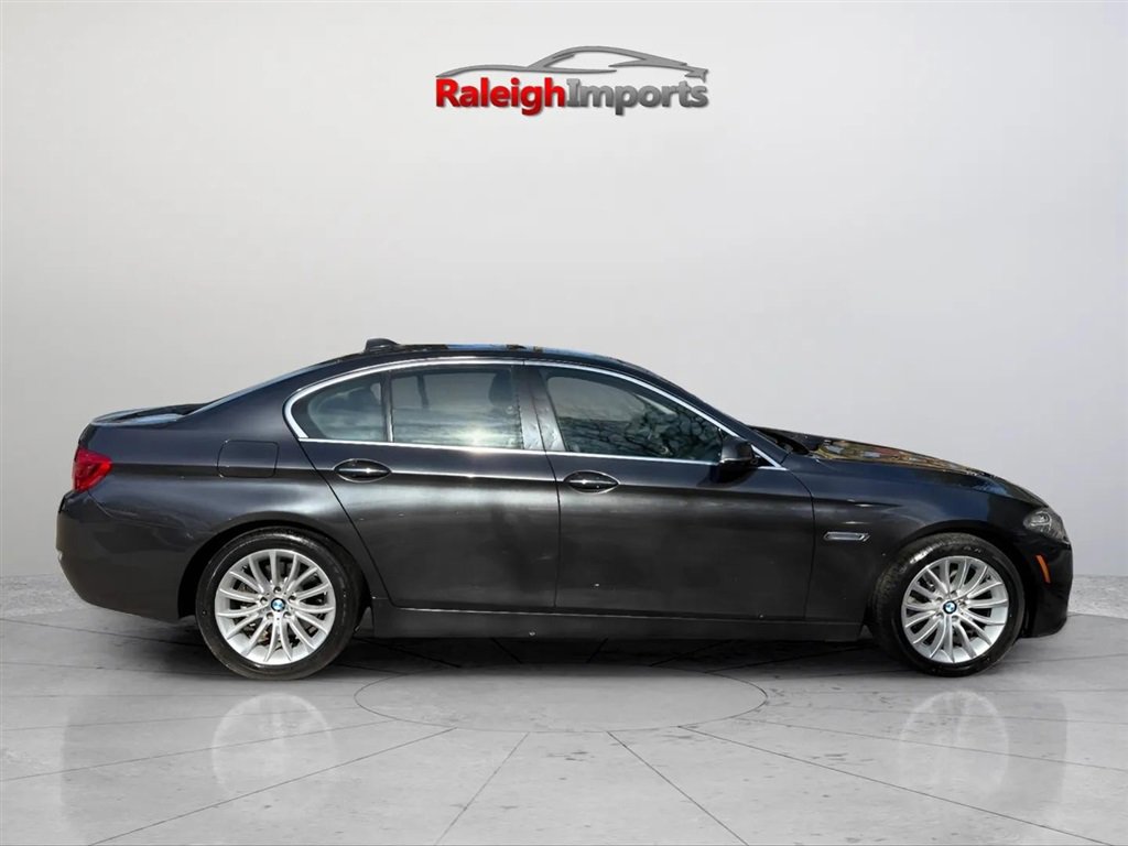Used 2015 BMW 528i xDrive Sedan AWD/4WD image 3
