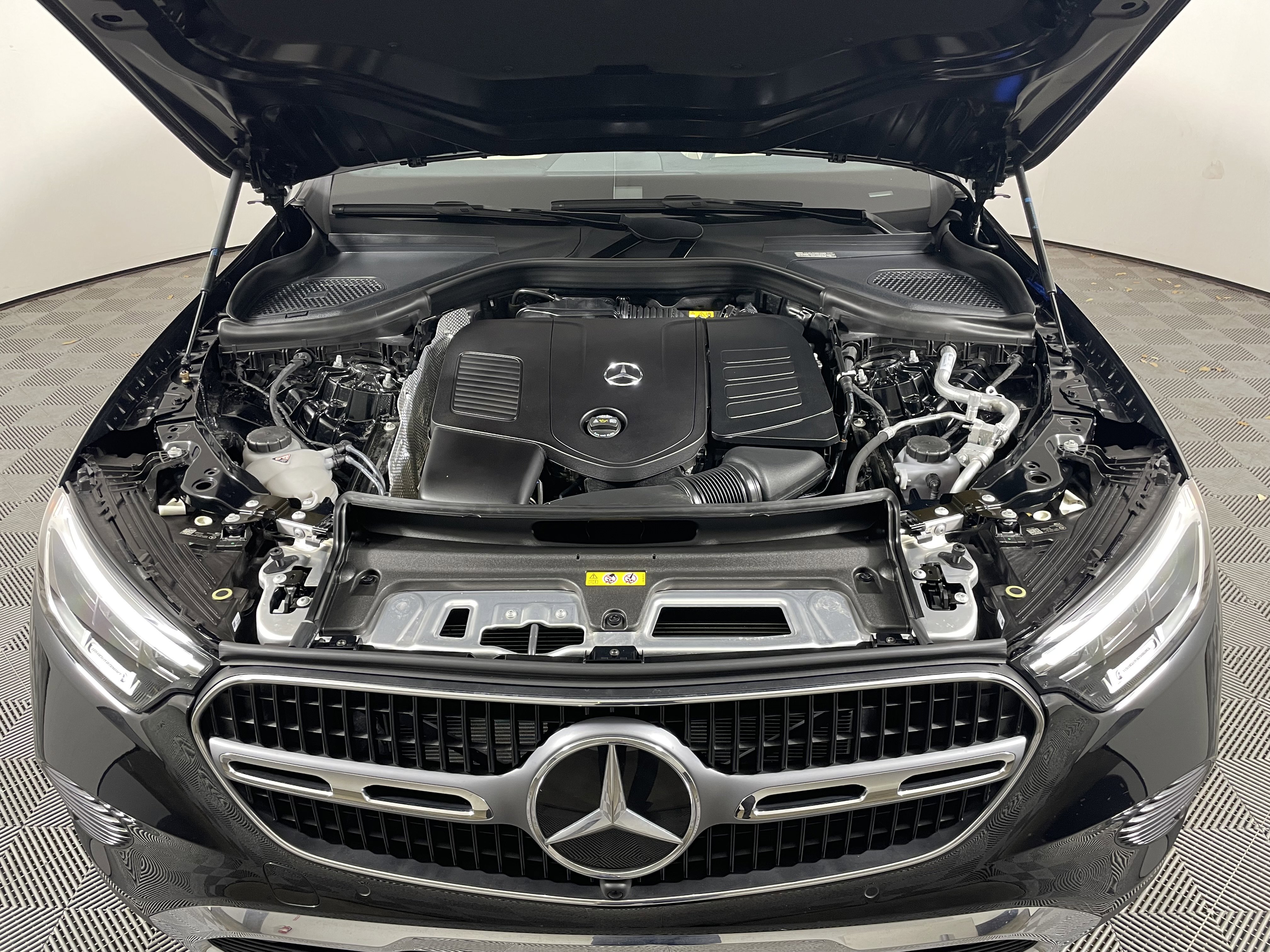 Used 2024 Mercedes-Benz GLC 300 4MATIC image 20