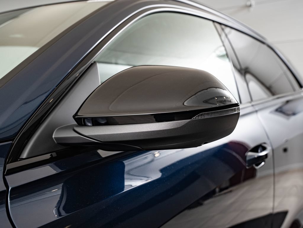 New 2026 Audi SQ8 Prestige AWD/4WD image 17