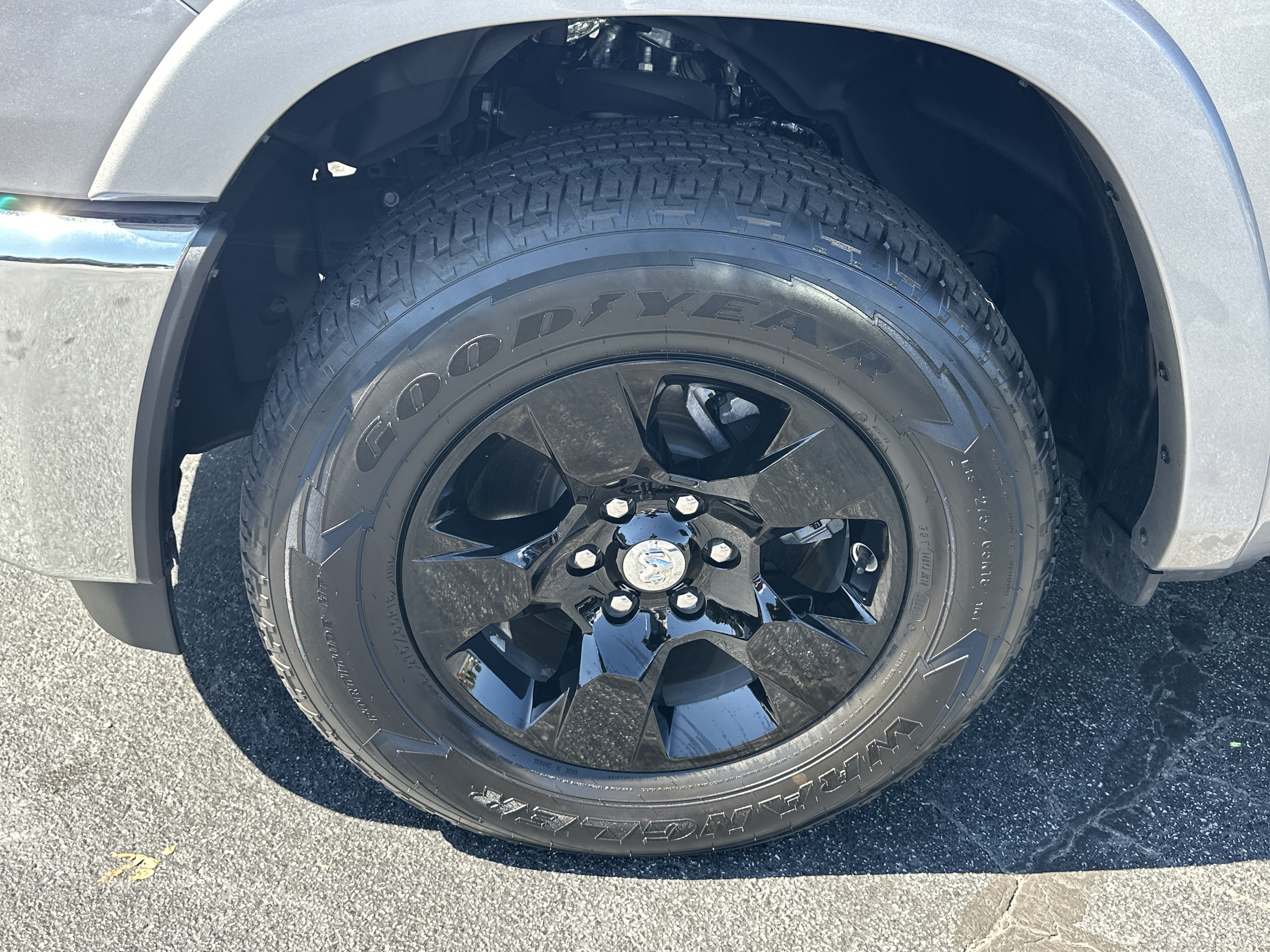 Used 2025 RAM 1500 Big Horn AWD/4WD image 13
