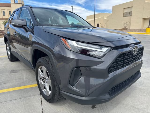 Used 2025 Toyota RAV4 XLE FWD image 7