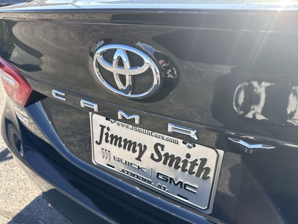 Used 2020 Toyota Camry SE image 38