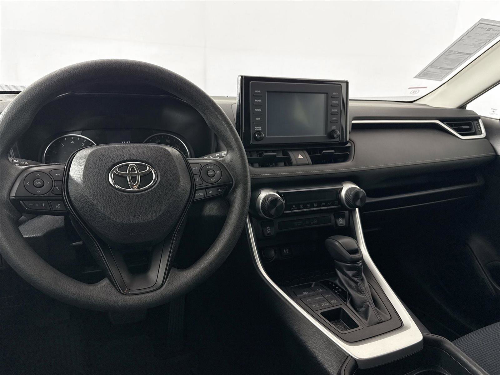 Used 2019 Toyota RAV4 LE image 28
