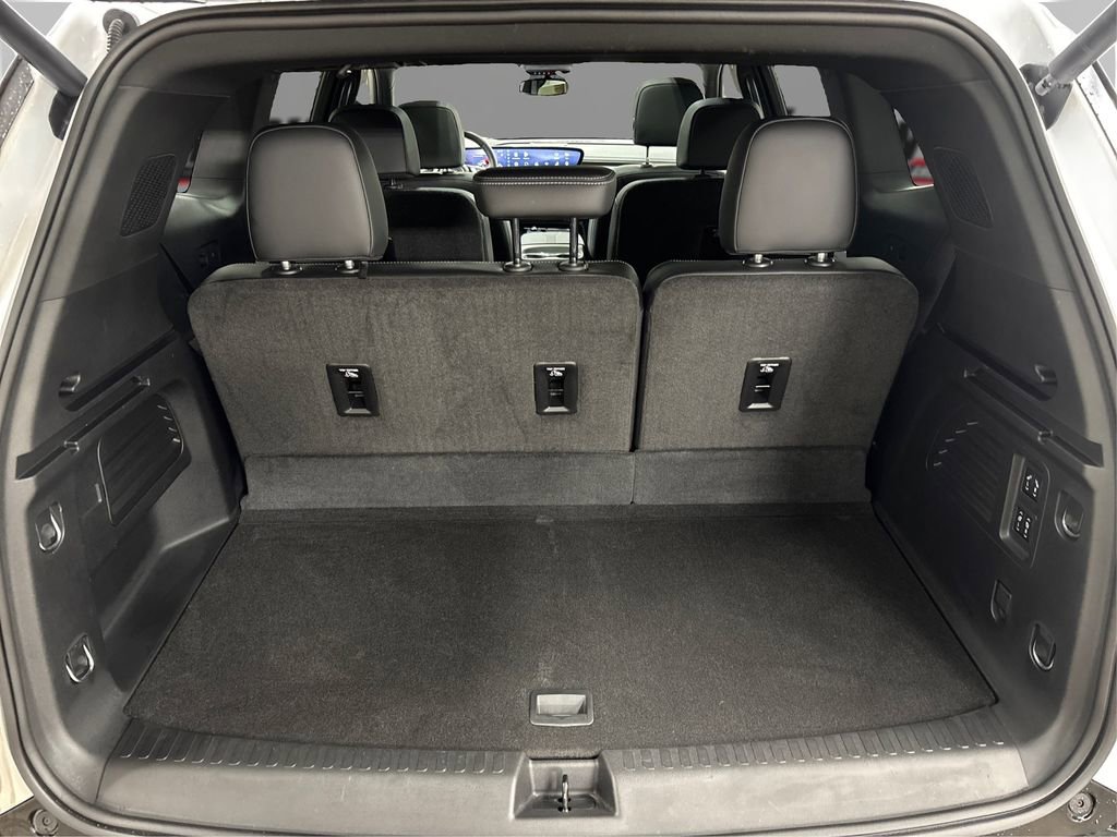 Certified 2025 Buick Enclave Sport Touring w/ Power Package image 11