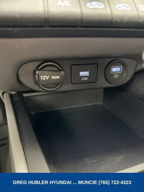 Used 2023 Hyundai Elantra SE FWD image 49