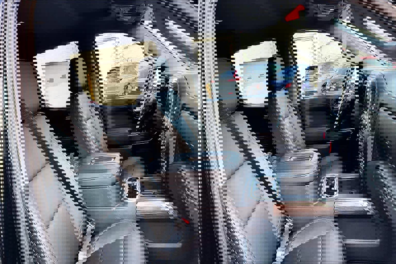 Used 2021 Chevrolet Silverado 1500 LT Trail Boss w/ Convenience Package II image 8