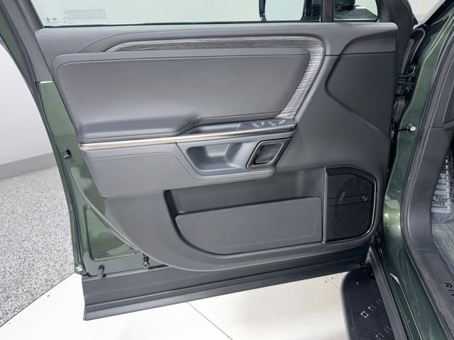 Used 2023 Rivian R1T Adventure AWD/4WD image 16