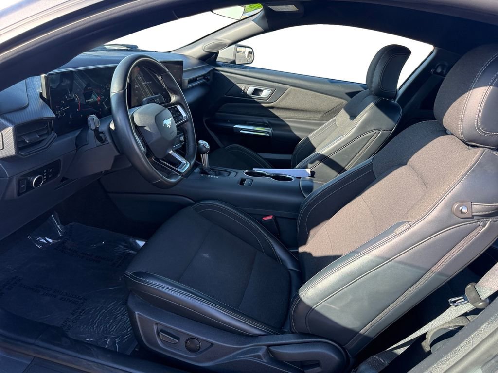 Used 2024 Ford Mustang Coupe image 10