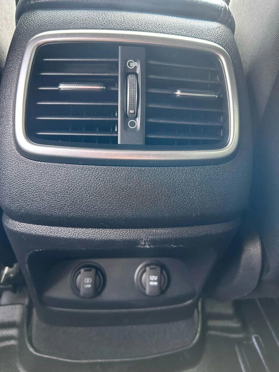 Used 2017 Kia Sorento LX w/ LX Convenience Package image 19